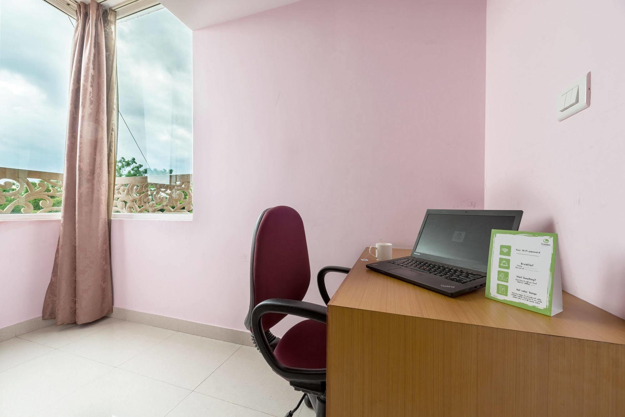 Treebo Akshaya Lalbagh Inn Bangalore Exterior photo