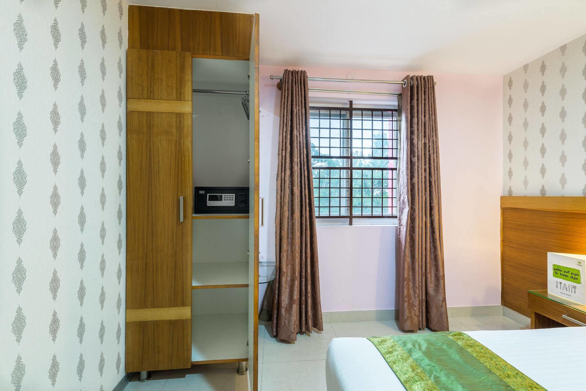 Treebo Akshaya Lalbagh Inn Bangalore Exterior photo